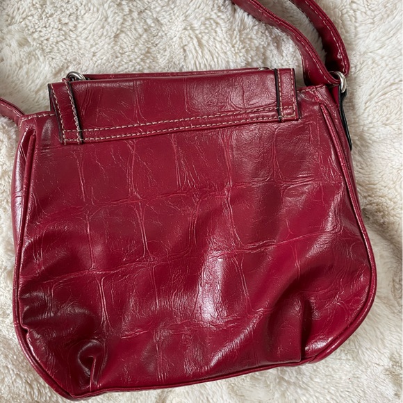 Strada glossy red burgundy crossbody purse cute size and color -adjustable strap - Picture 4 of 8